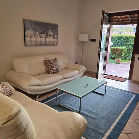Rose Apartment