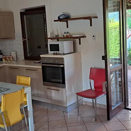 - Rose * Pizzo (Calabria)